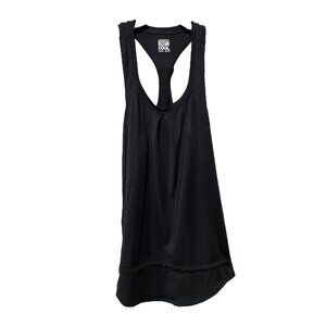 32 Cool Black Weatherproof tank -‎ New with Tags